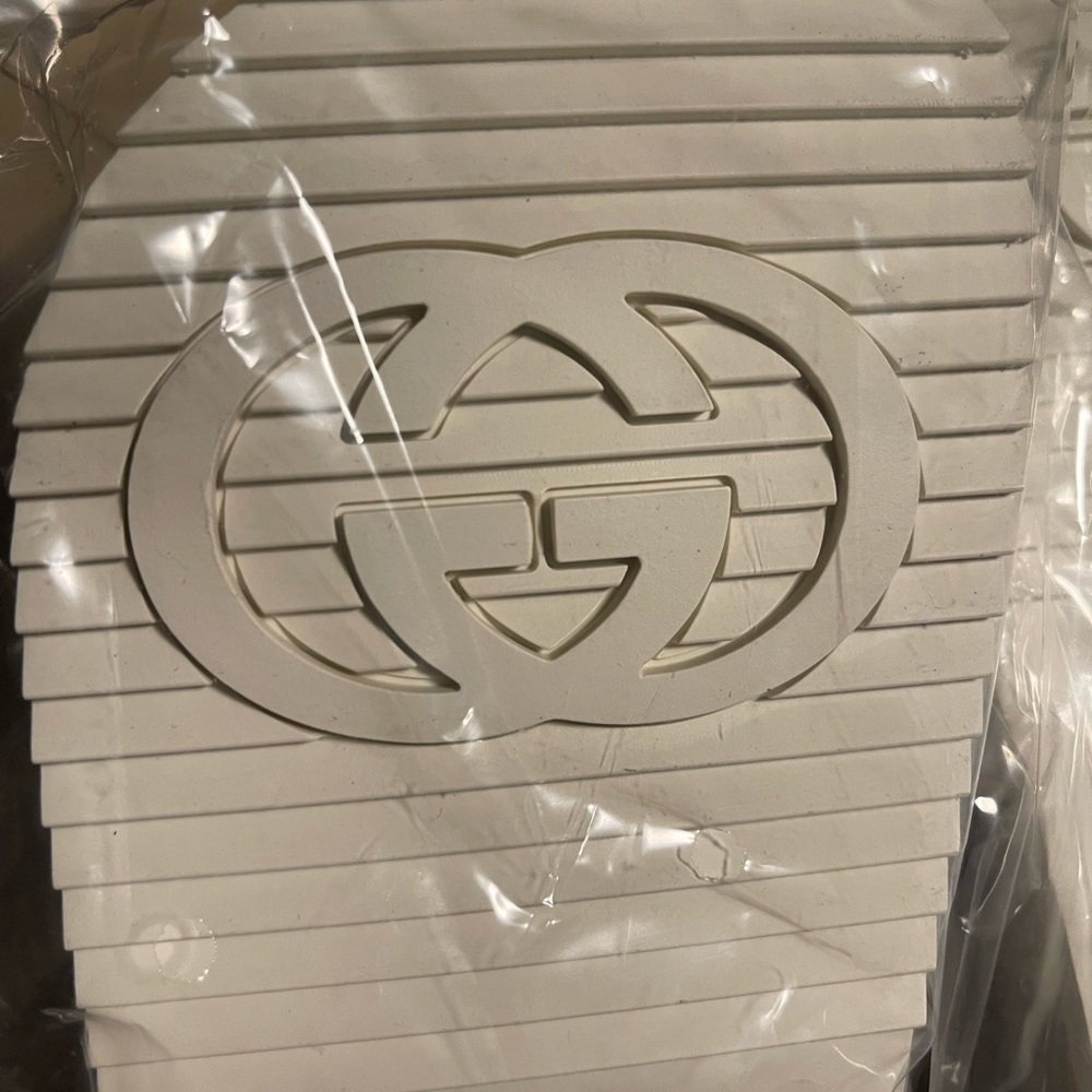 Gucci slides - Picture 3 of 8